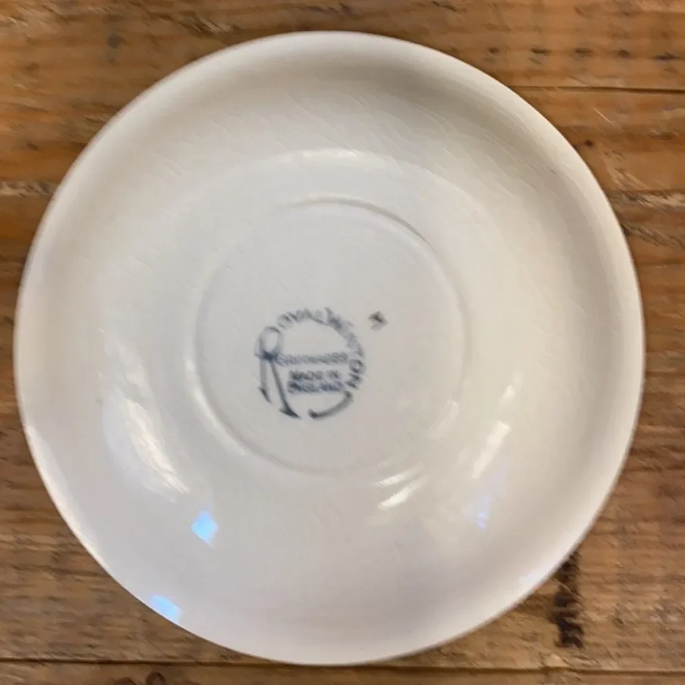 Yellow and Gold Gilt Royal Winston Bone China Tea Cup with flower handle - Picture 10 of 10